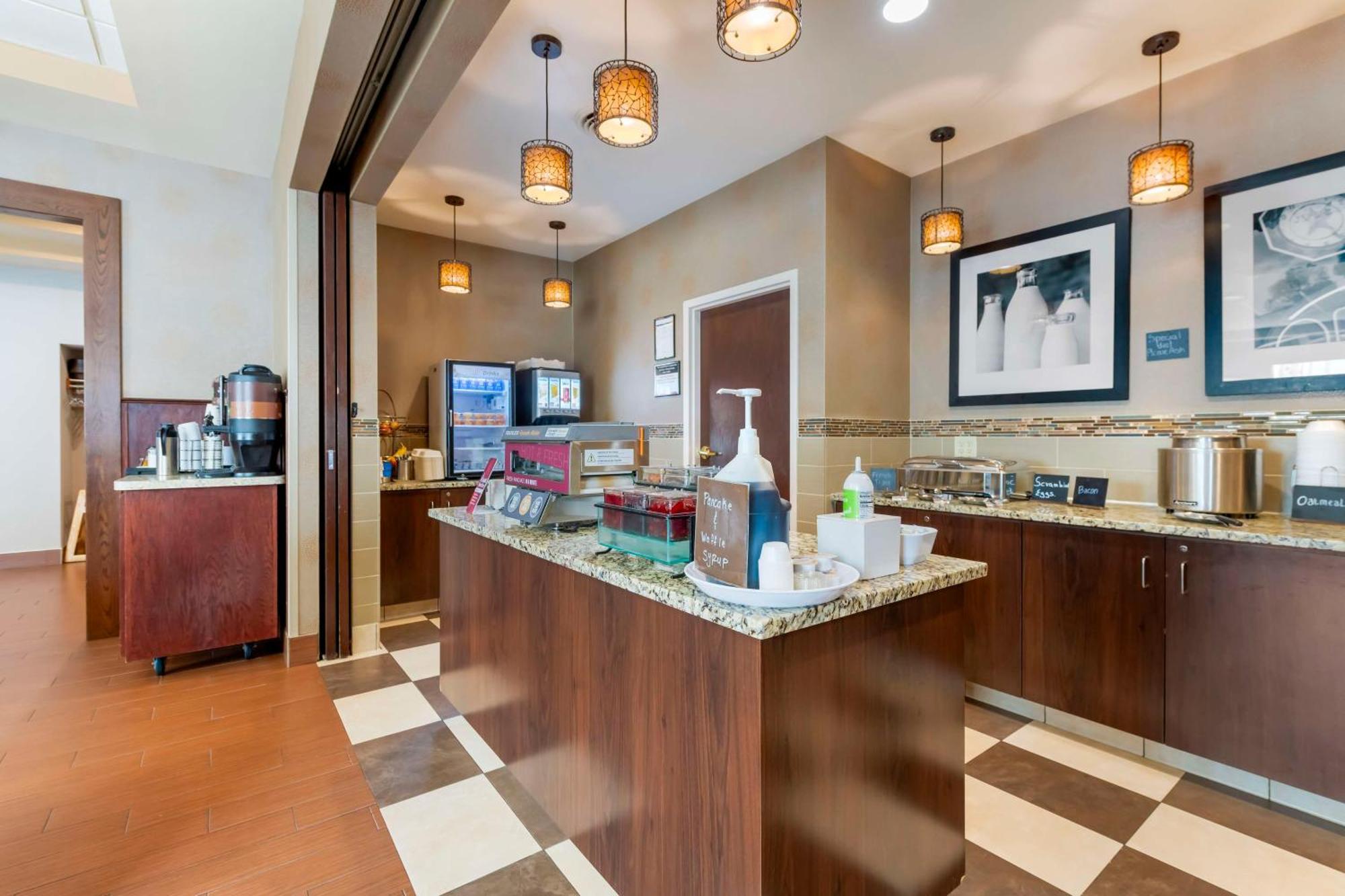 Best Western Plus St. Paul North/Shoreview Exterior photo