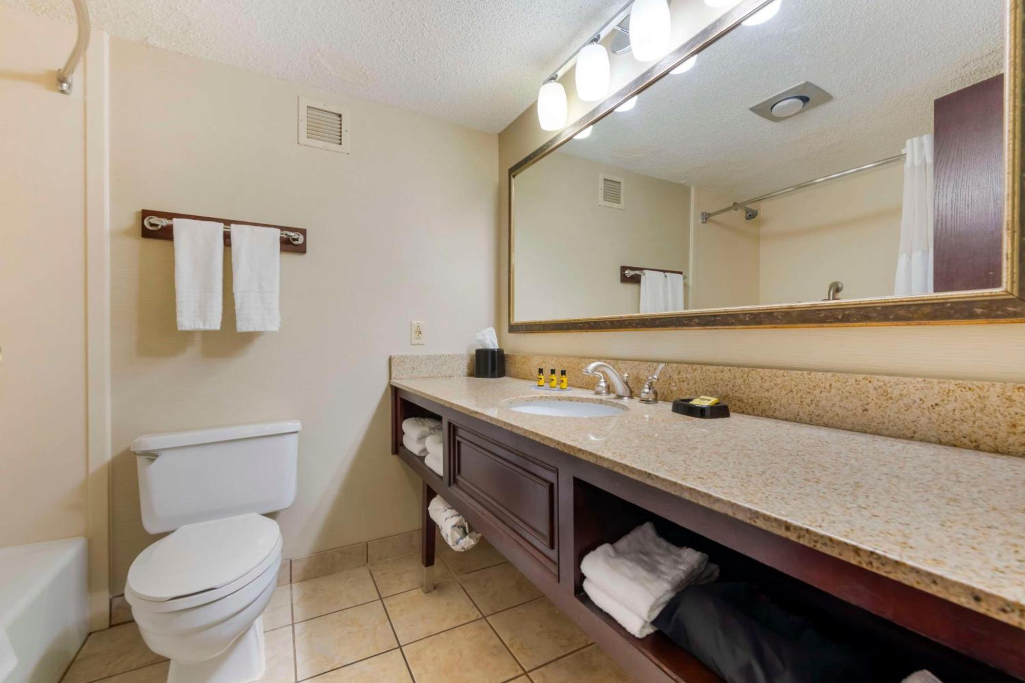 Best Western Plus St. Paul North/Shoreview Exterior photo